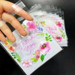 ✨️🤍 100 piece clear plastic giftbag/ shipping supplies (2 sizes) ✨️🤍